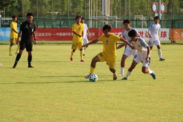 深圳新鹏城U19在第四届中国青少年足球联赛中闯入宇宙16强